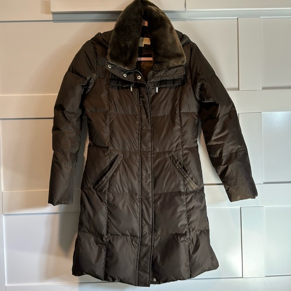 MICHAEL Michael Kors Jackets & Blazers - Michael Kors Puffer w/ hood & faux fur collar winter jacket Small midi